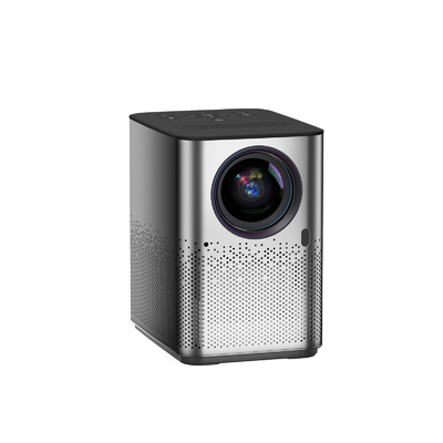 Proyector mini 4k para cine en el exterior
