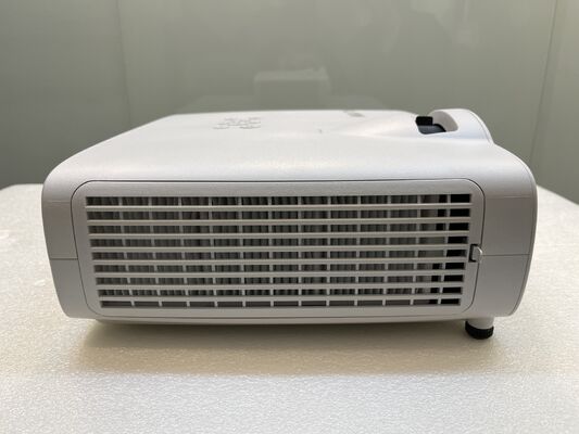 Flyin 5000 ANSI Lumens Proyector láser 3LCD WUXGA Apoyo nativo 4K Lanzamiento corto HDBaseT Educación de mapeo 3D