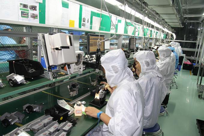 Flyin 2025 Proyector l&aacute;ser profesional 3LCD 4K 7200 Ansi Lumens Ultra Hd 3840x2160 Alto brillo para educaci&oacute;n empresarial Lugares grandes Salones de banquetes Escenas 9