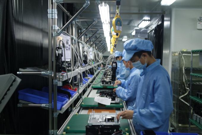 Flyin 2025 Proyector l&aacute;ser profesional 3LCD 4K 7200 Ansi Lumens Ultra Hd 3840x2160 Alto brillo para educaci&oacute;n empresarial Lugares grandes Salones de banquetes Escenas 16