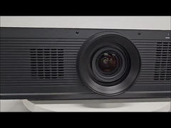 Prueba al aire libre del proyector de grandes espacios